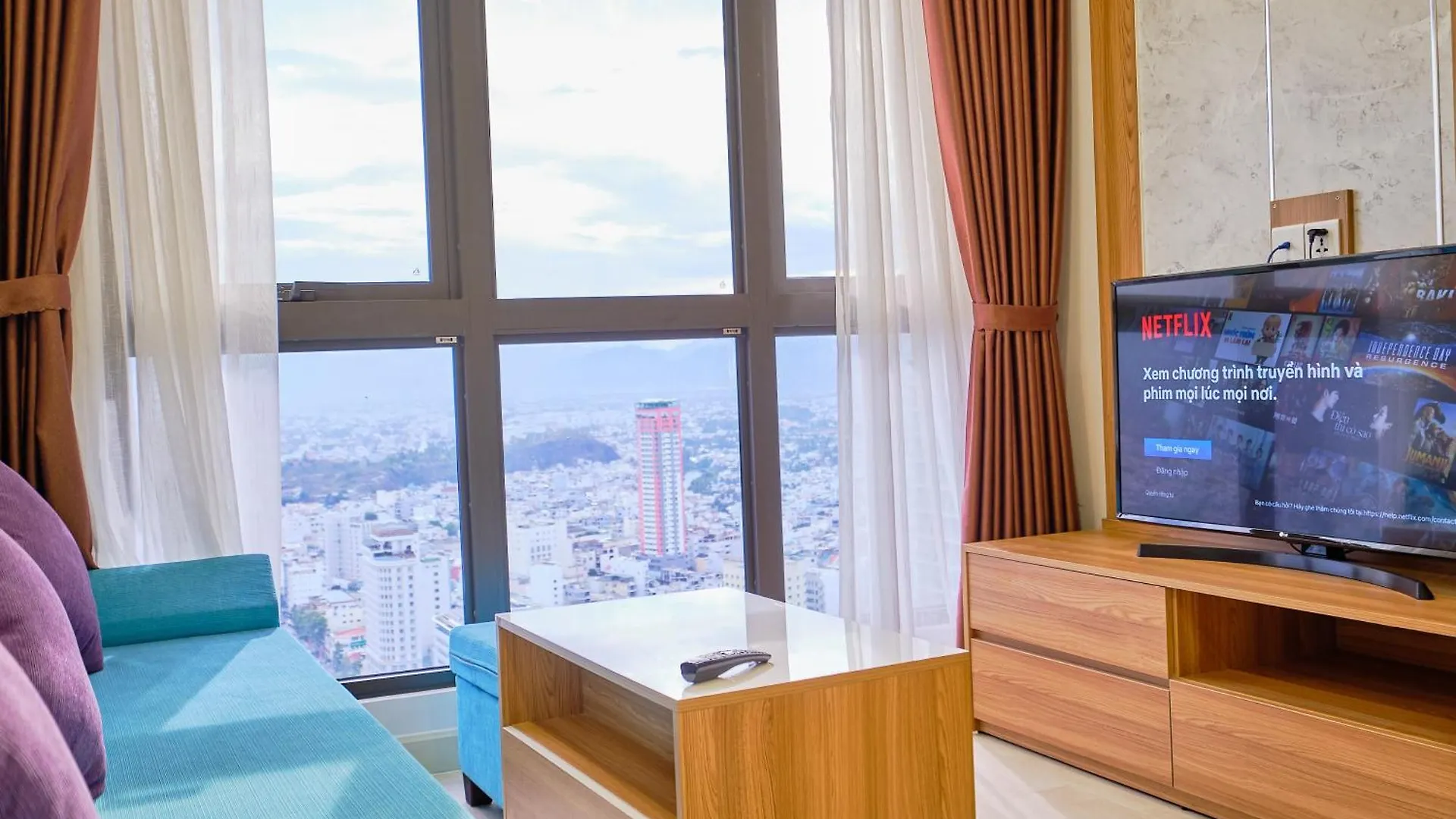 Ocean Sun Apartment - Gold Coast Nha Trang 0*,  Vietnam
