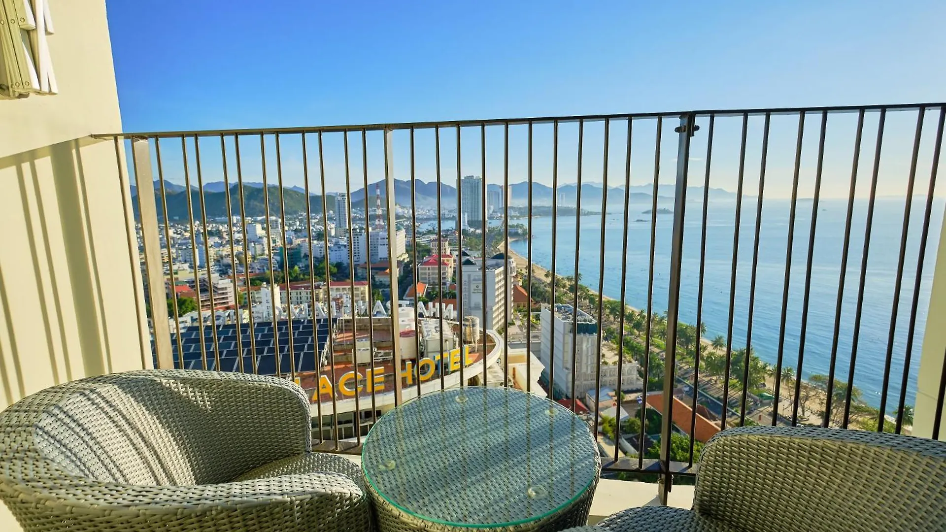 Ocean Sun Apartment - Gold Coast Nha Trang